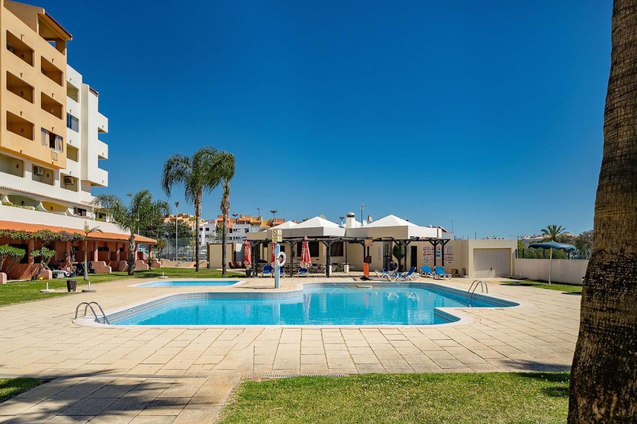 Lovelystay - Bela Vista 3Bdr Duplex Penthouse With Pool Αλμπουφέιρα Εξωτερικό φωτογραφία