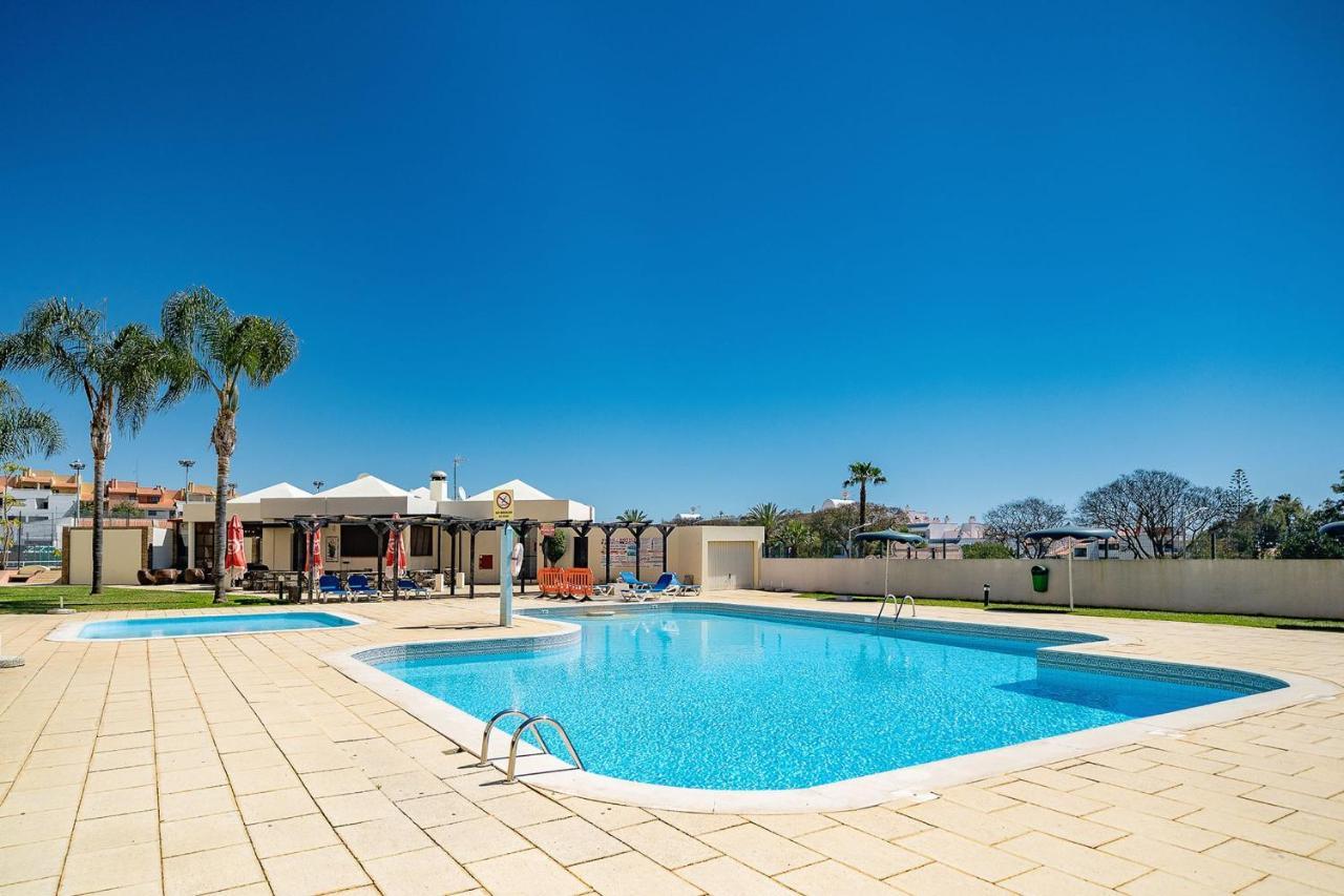 Lovelystay - Bela Vista 3Bdr Duplex Penthouse With Pool Αλμπουφέιρα Εξωτερικό φωτογραφία